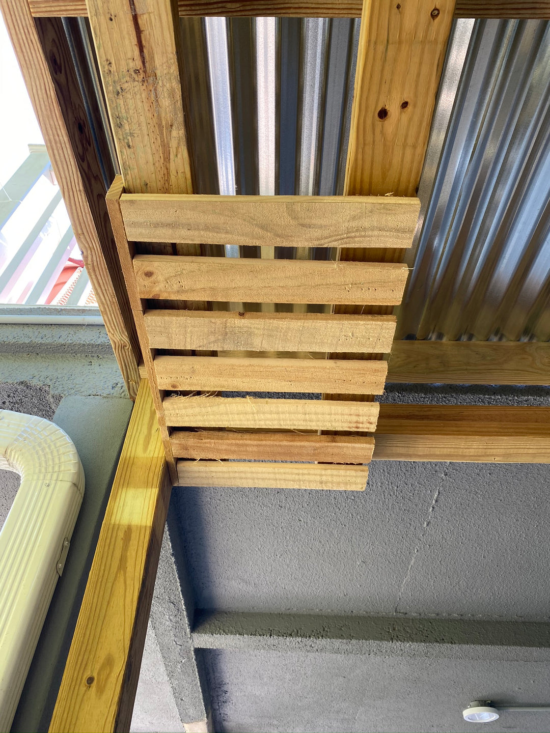 Wine glass rack - Taverns-To-Go